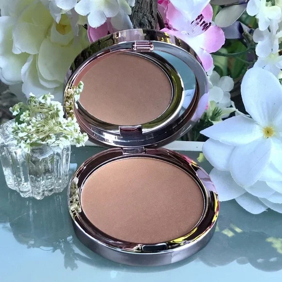 RealHer You Are Golden Power Wear Ombre Bronzer for Face and Body! 8g *BNIB - Picture 7 of 13